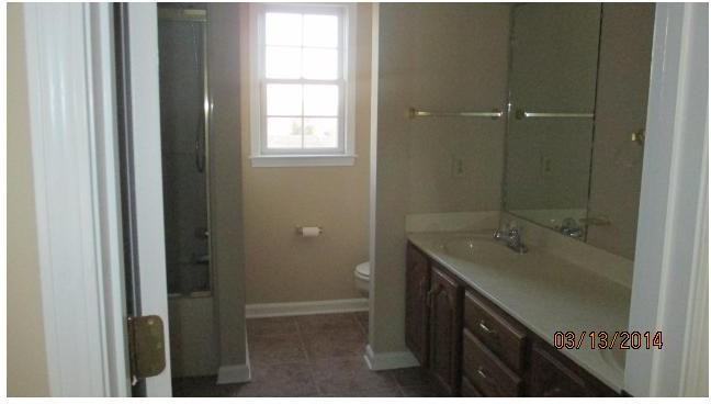 1111 Thornberry Dr - Photo 6 of 10