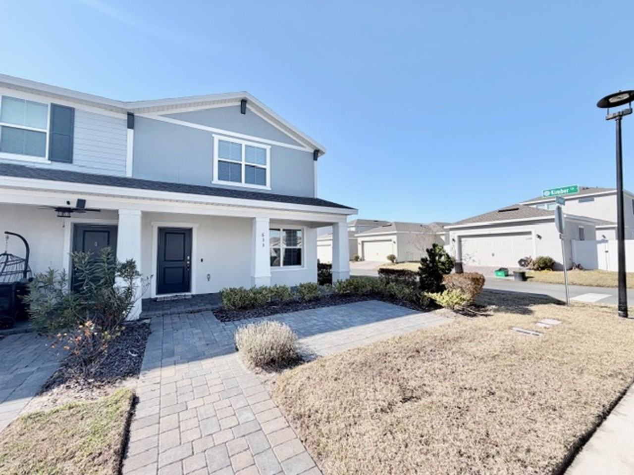 633 Belgrove St - Photo 2 of 26