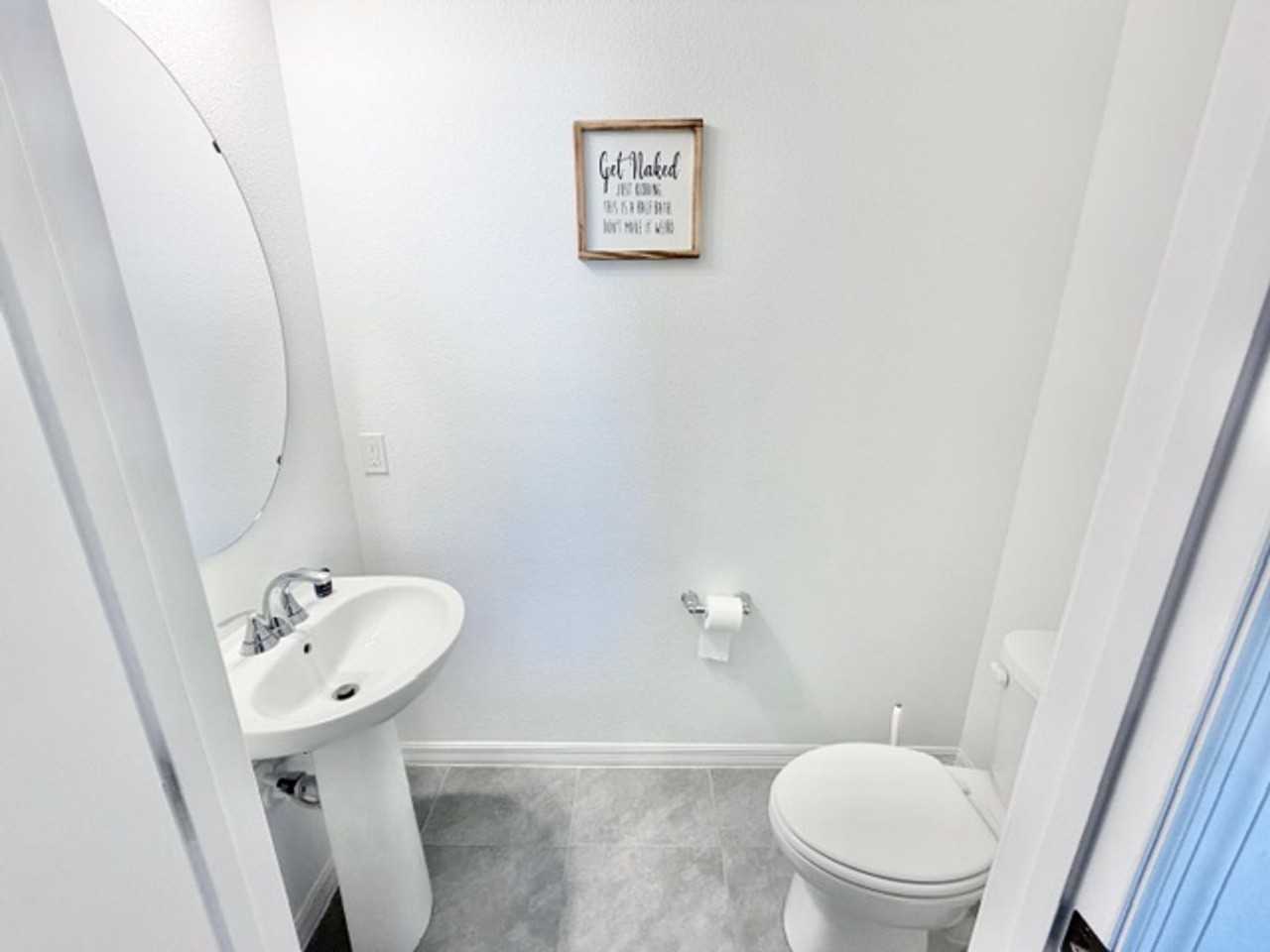 633 Belgrove St - Photo 7 of 26