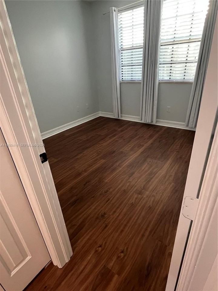 104 Riverwalk Cir E #104 - Photo 7 of 7