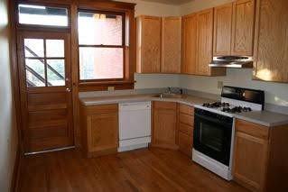 5798 Pershing Ave #2W - Photo 4 of 18