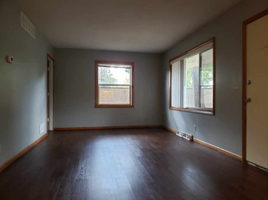 543 5th St Nw #1 - Photo 5 of 8