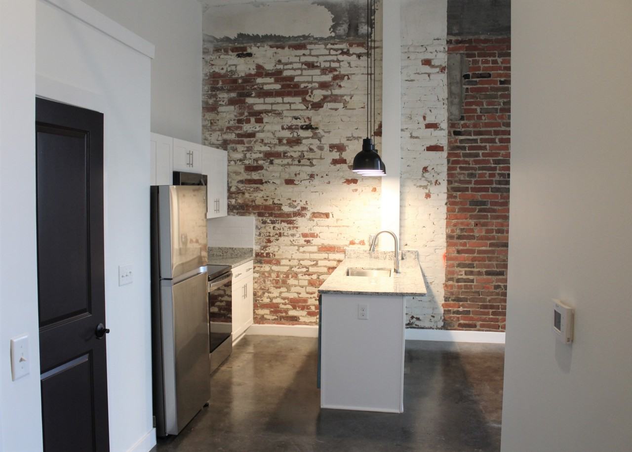 410 Wellons St #406 - Photo 3 of 16