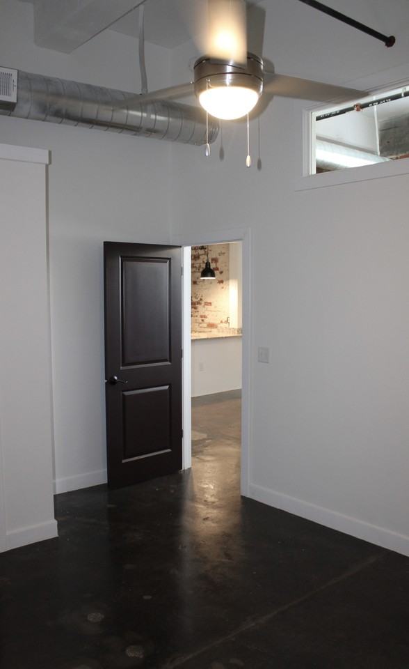 410 Wellons St #406 - Photo 6 of 16