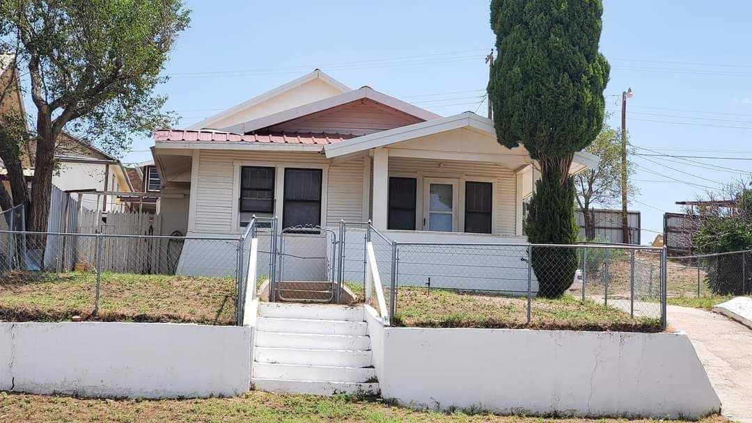 1003 S Main St - Photo 2 of 30