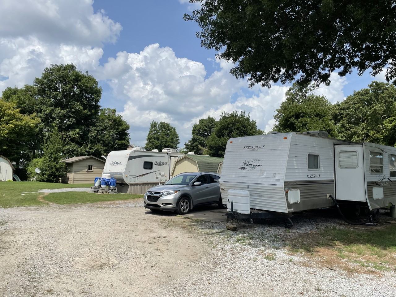 1621 E Twin Springs St - Photo 4 of 8