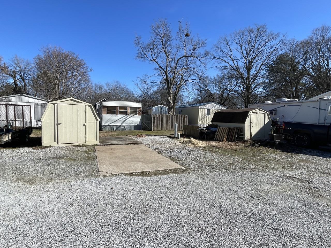 1621 E Twin Springs St - Photo 6 of 8