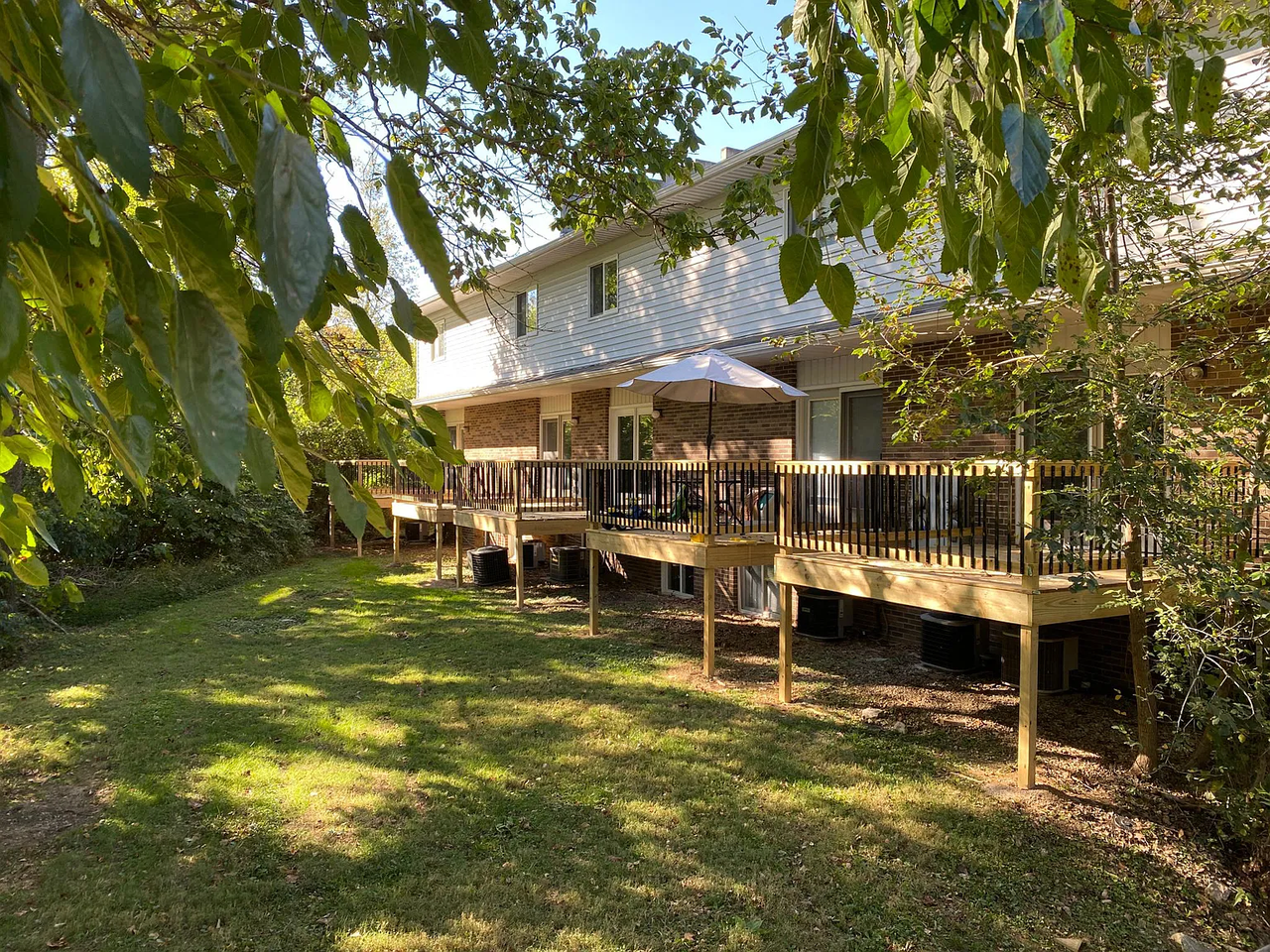 1015 W Cascade Ave - Photo 2 of 18