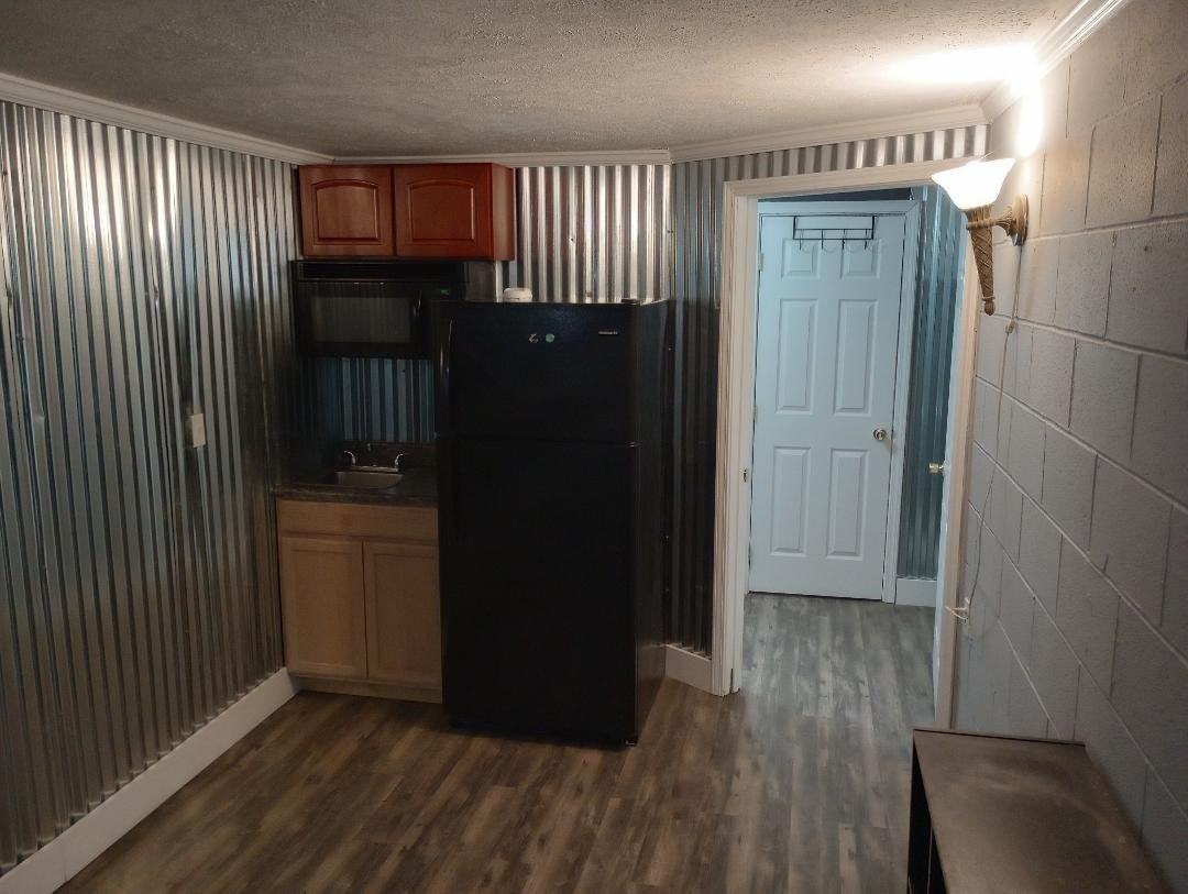 1425 N Willow Ave #C2 - Photo 3 of 6