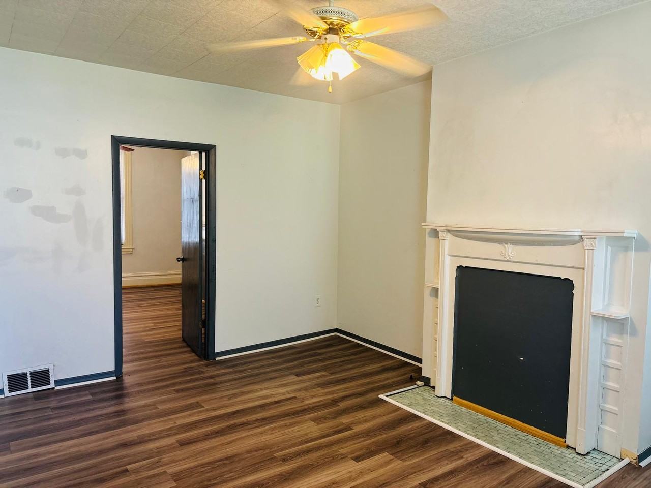 5551 Columbo St #1 - Photo 6 of 22