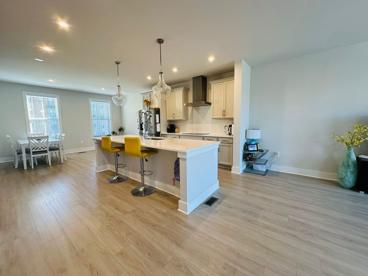 594 Hazel Dr #1 - Photo 5 of 17