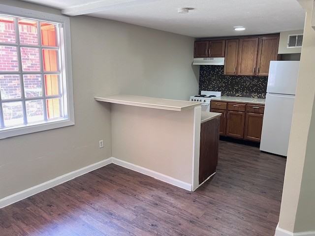 4704 Chenevert St #E - Photo 3 of 14