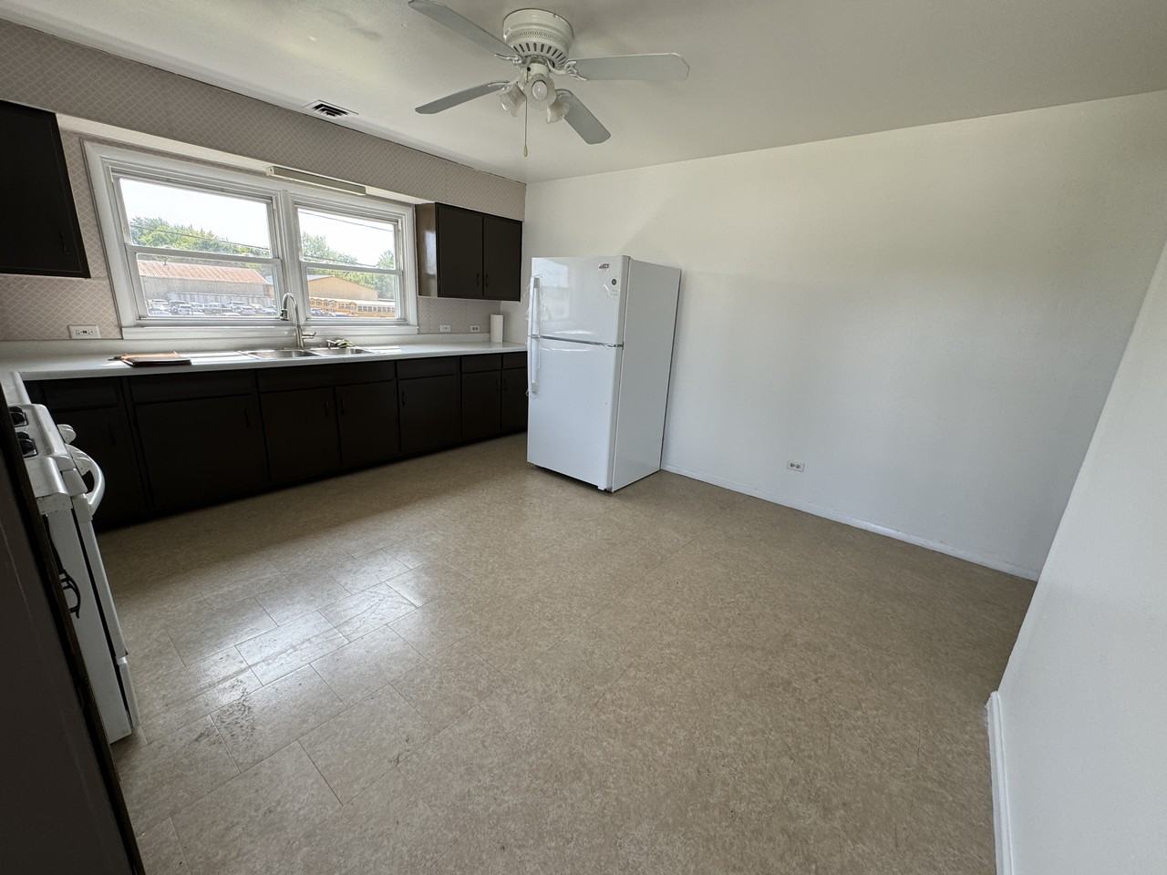 1111 Us #4 - Photo 4 of 7