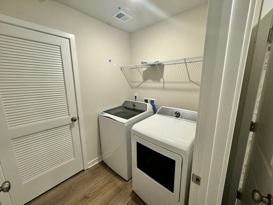 6037 Crosswinds Blvd #1 - Photo 7 of 20