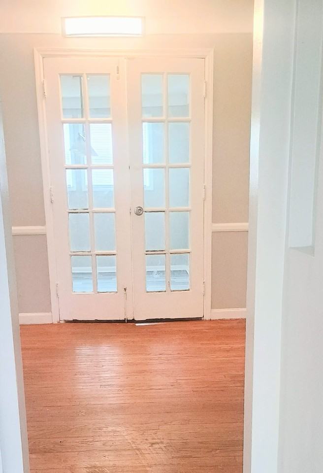 18935 Saint Marys St - Photo 4 of 13