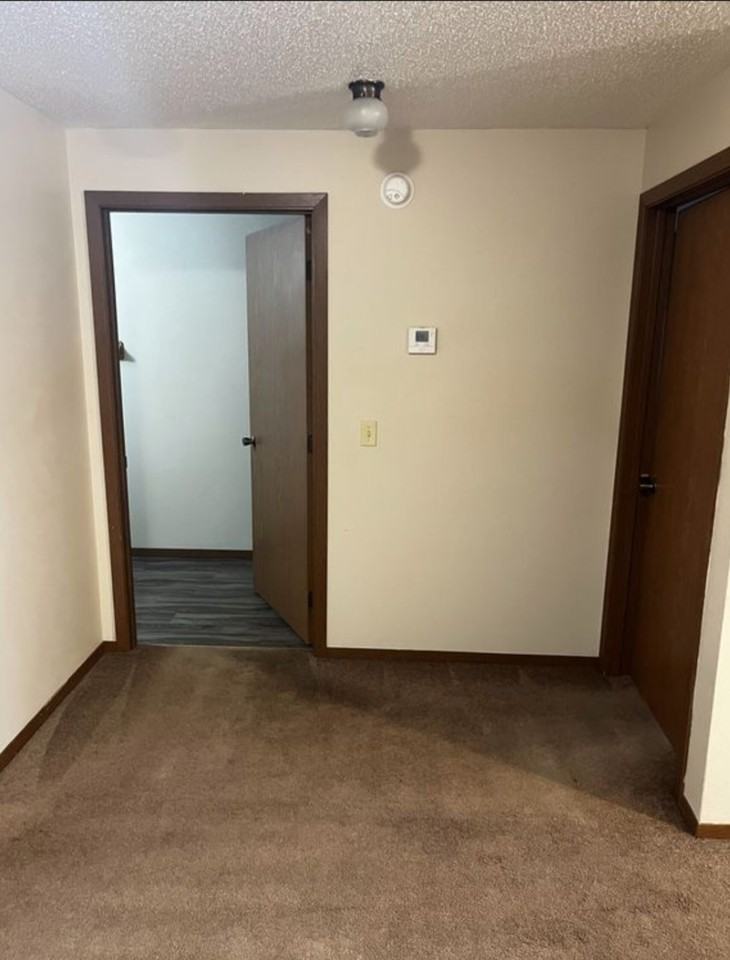 507 W 20th St #102 - Photo 7 of 8