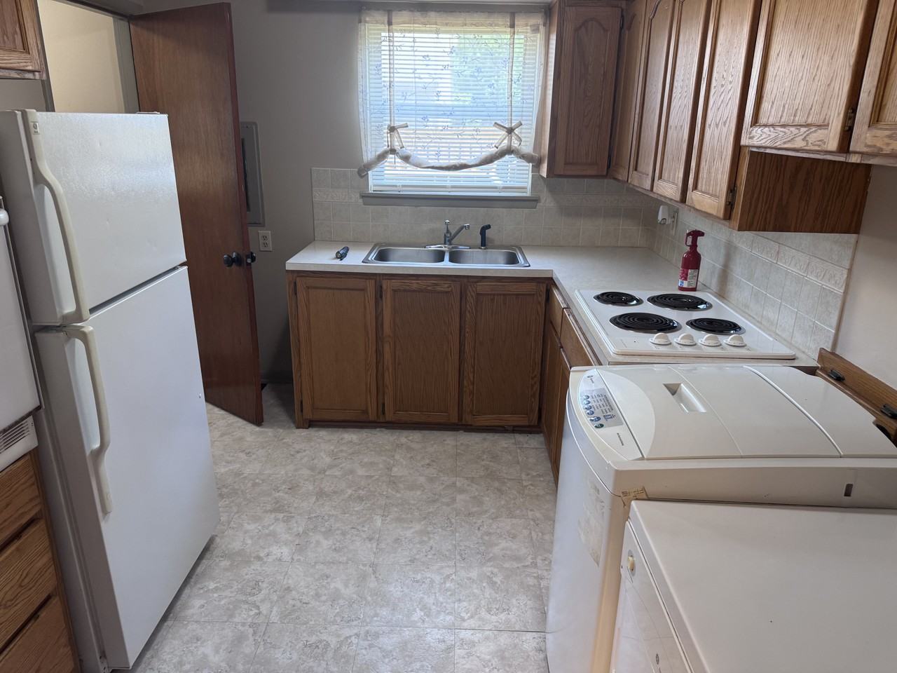 423 E 12th St #2 - Photo 7 of 8