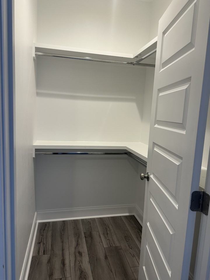 1520 Sere St #1520 - Photo 7 of 8