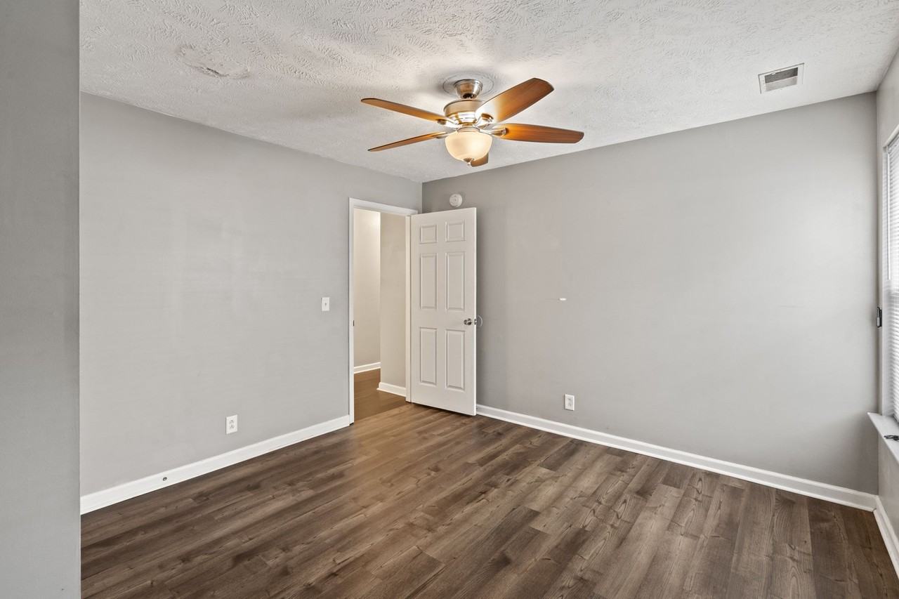 1578 Chariot Dr - Photo 5 of 14