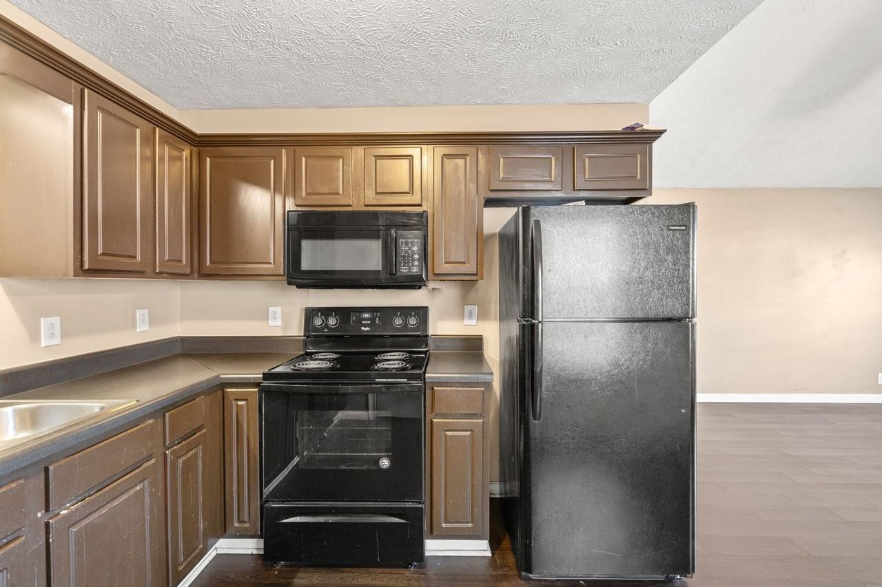 1578 Chariot Dr - Photo 7 of 14