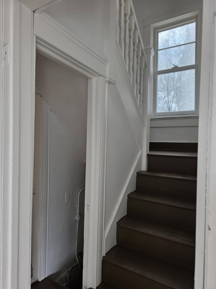 526 W Mulberry St - Photo 4 of 14