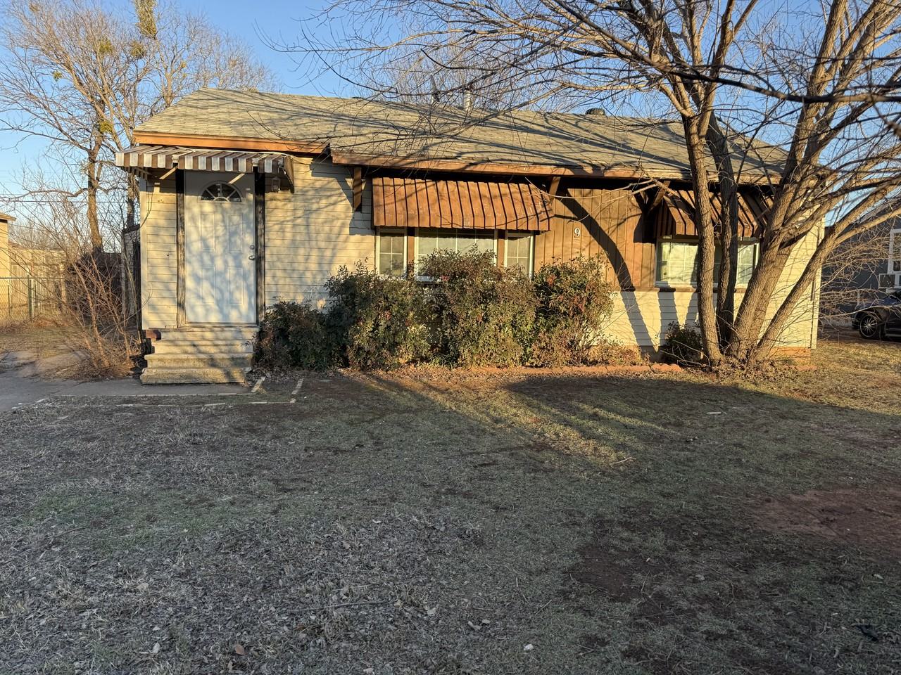 1913 Gilbert Ave - Photo 2 of 24