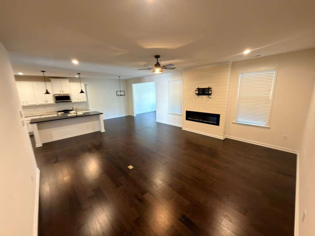 16037 Cambria Cove Blvd - Photo 6 of 15