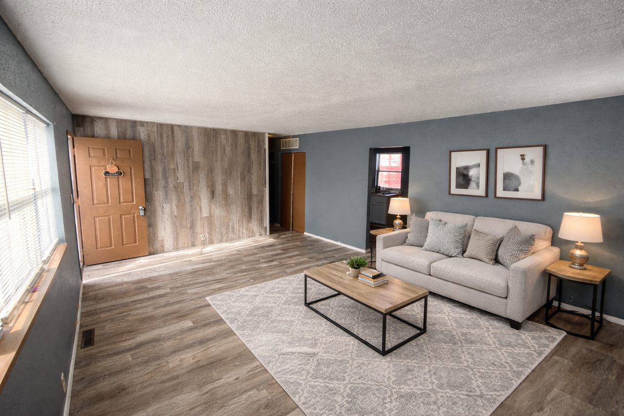 4333 School St - Photo 3 of 7