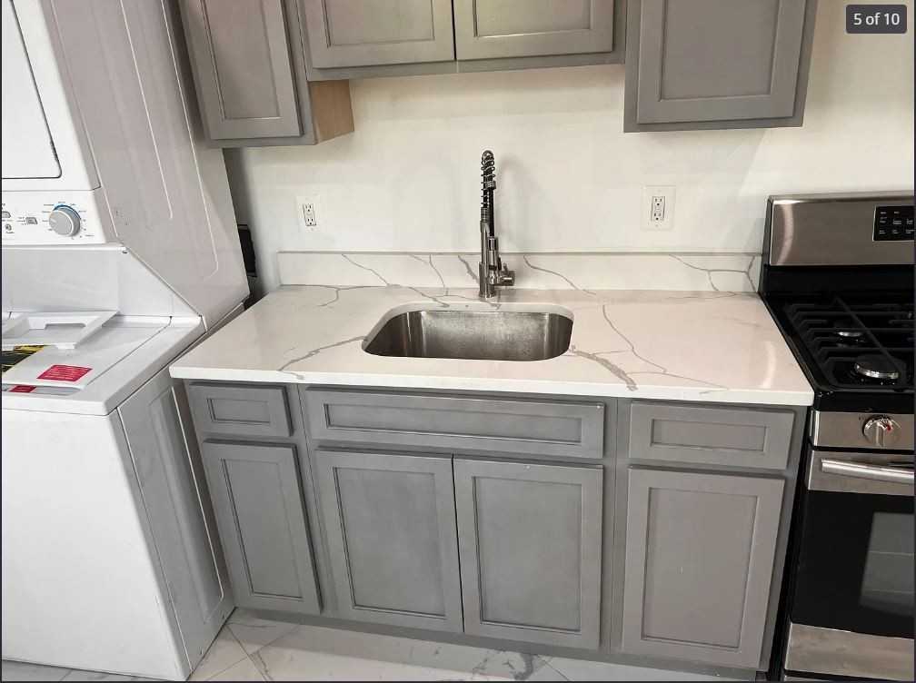 229 N Curley St - Photo 3 of 9