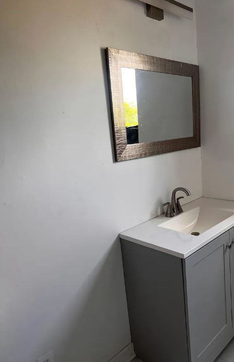 229 N Curley St - Photo 7 of 9