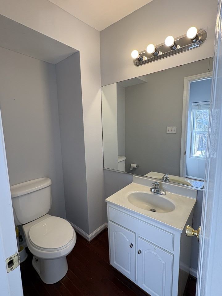 2422 4th St Ne - Photo 6 of 19