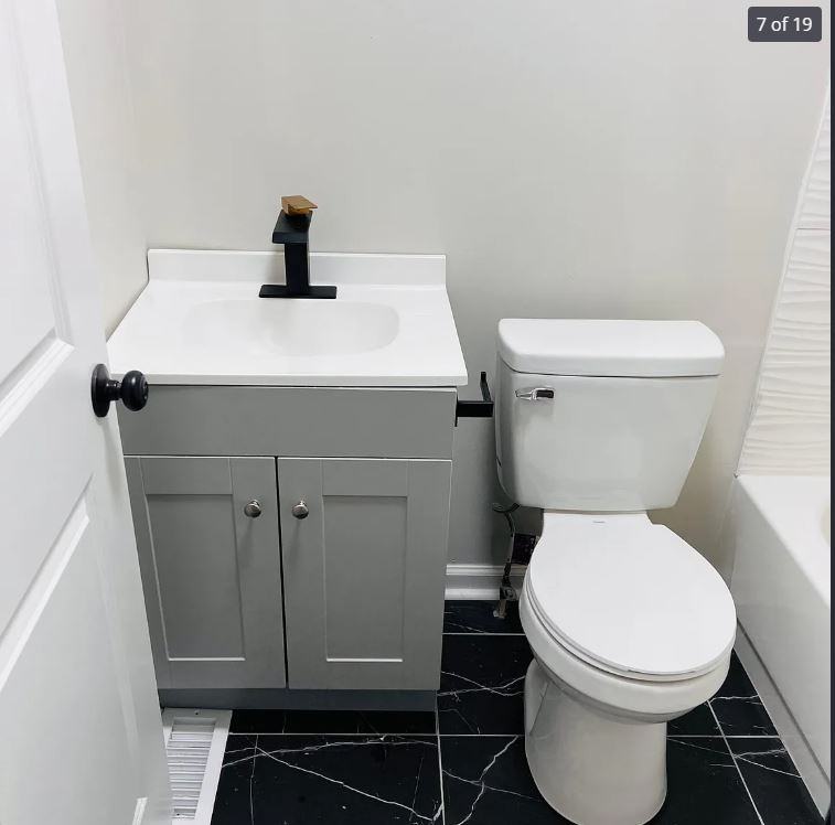 1816 Gough St - Photo 4 of 17