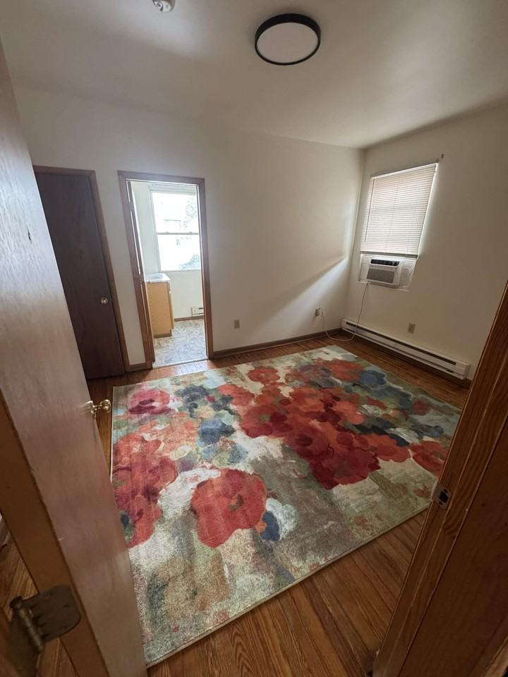 61 S Broadway #6 - Photo 4 of 7