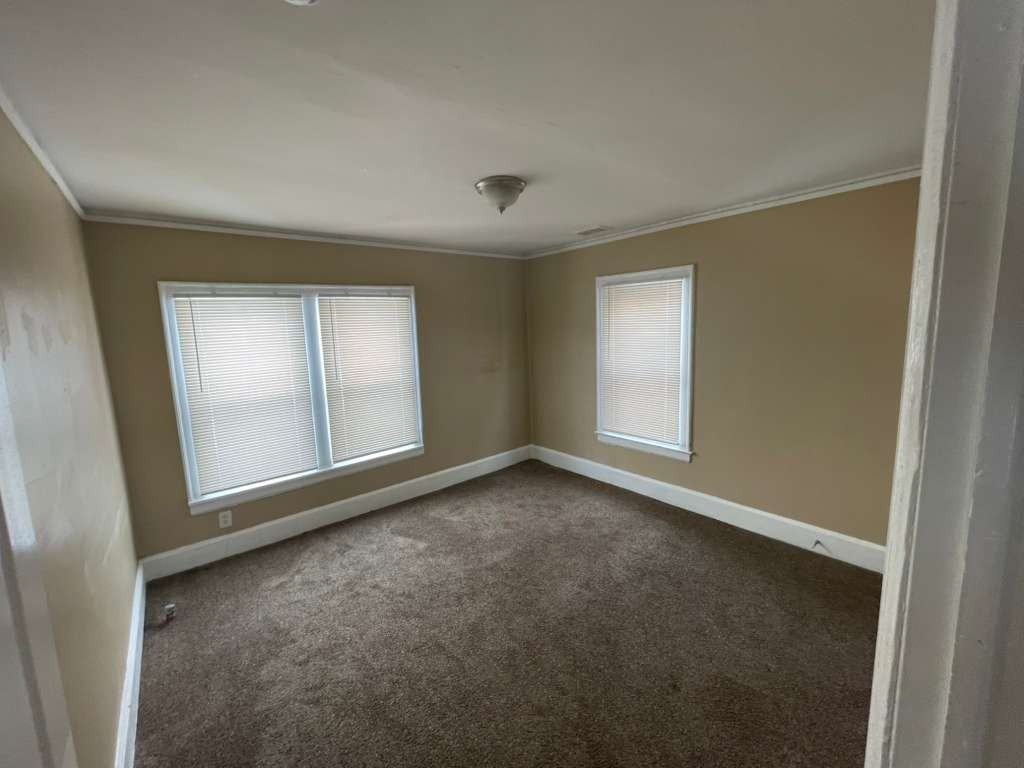 13620 Kentucky St - Photo 7 of 9