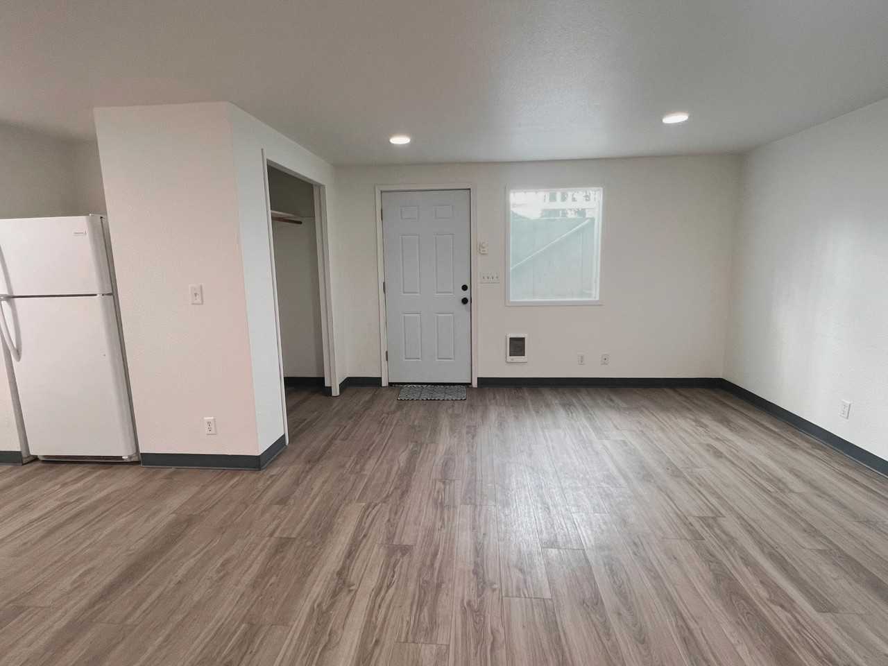 824 North 15th Street - Photo 3 of 7