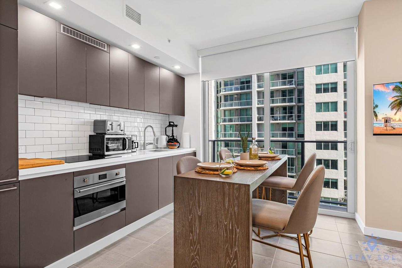 227 Ne 2nd St #1227454P - Photo 6 of 17