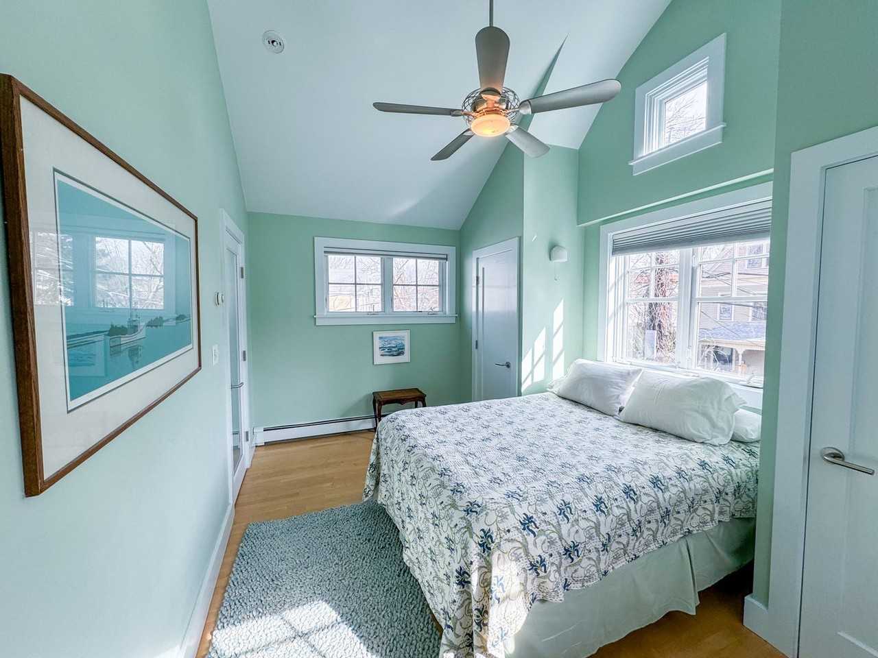 3 Howland St #1238101P - Photo 5 of 15