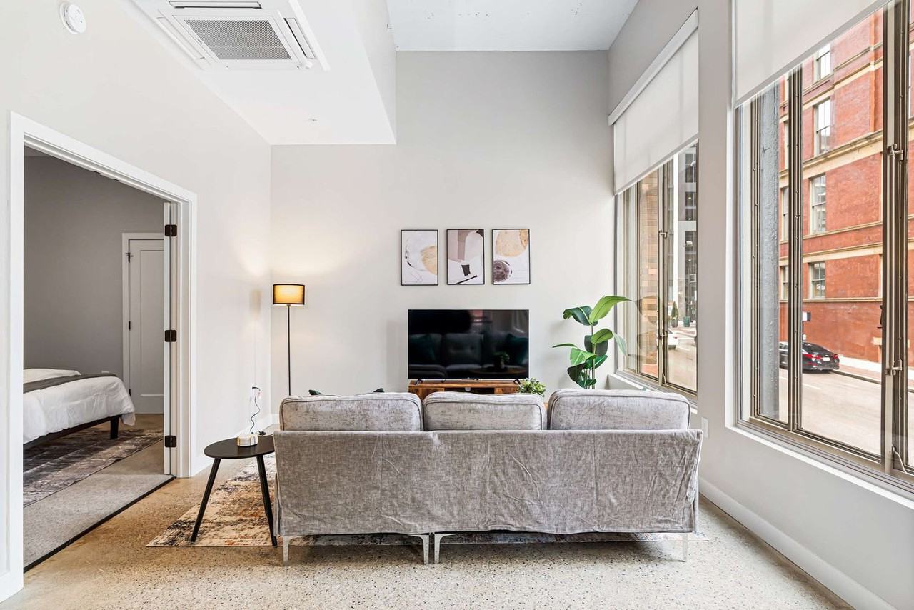 205 West 4th Street - Photo 5 of 45