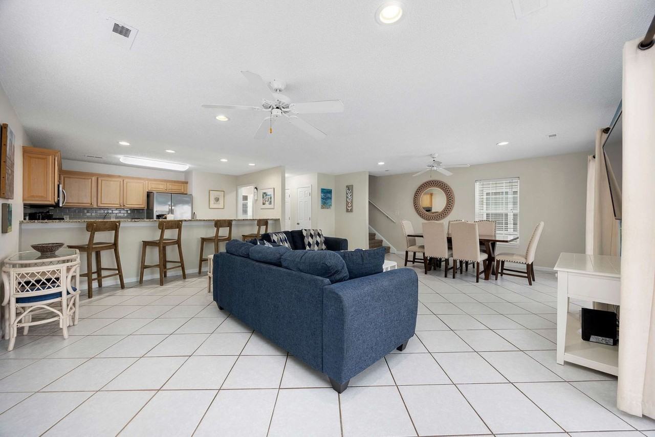 111A S Yaupon Dr #1308928P - Photo 3 of 50