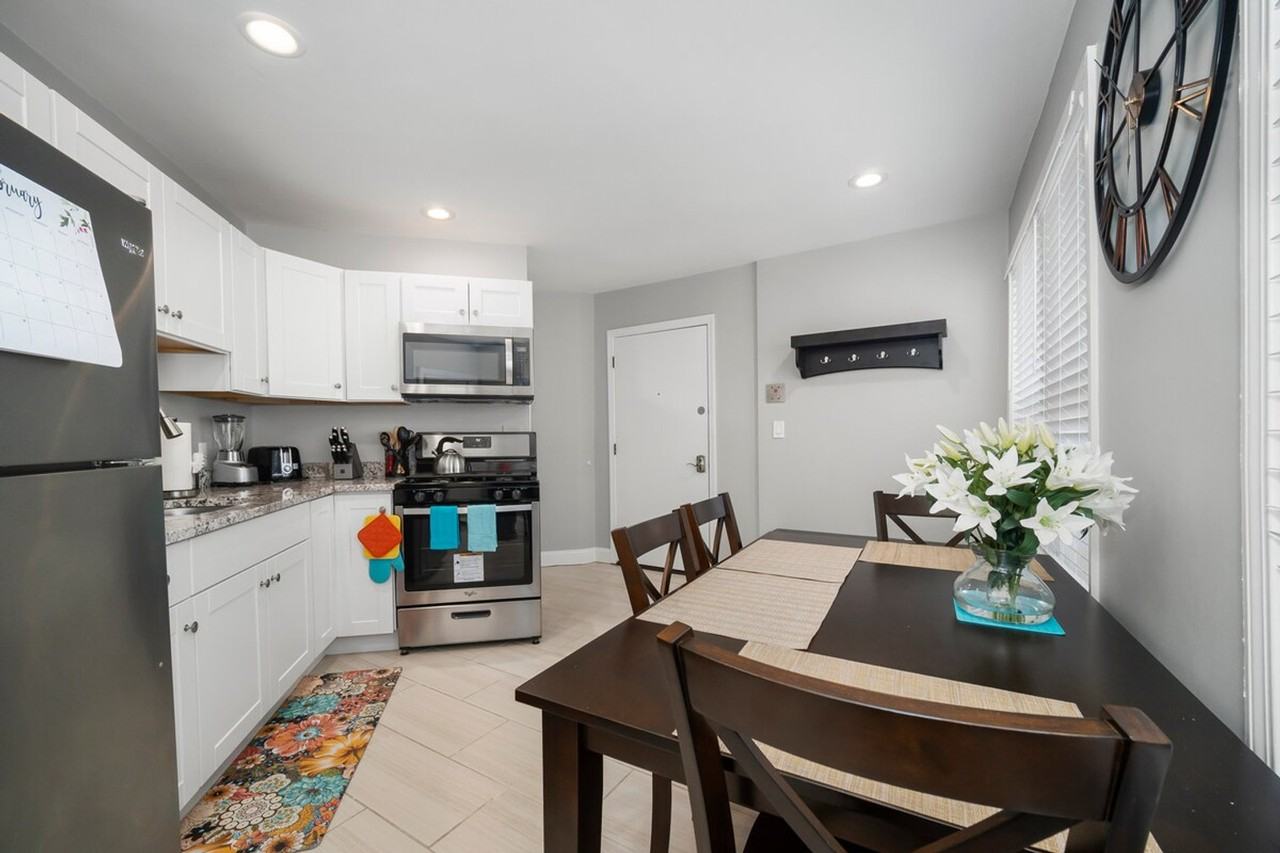 476-498 Hanover Saint Exd #1364248P - Photo 6 of 10