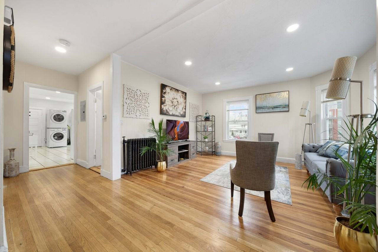 503 Western Ave #1366800P - Photo 3 of 28