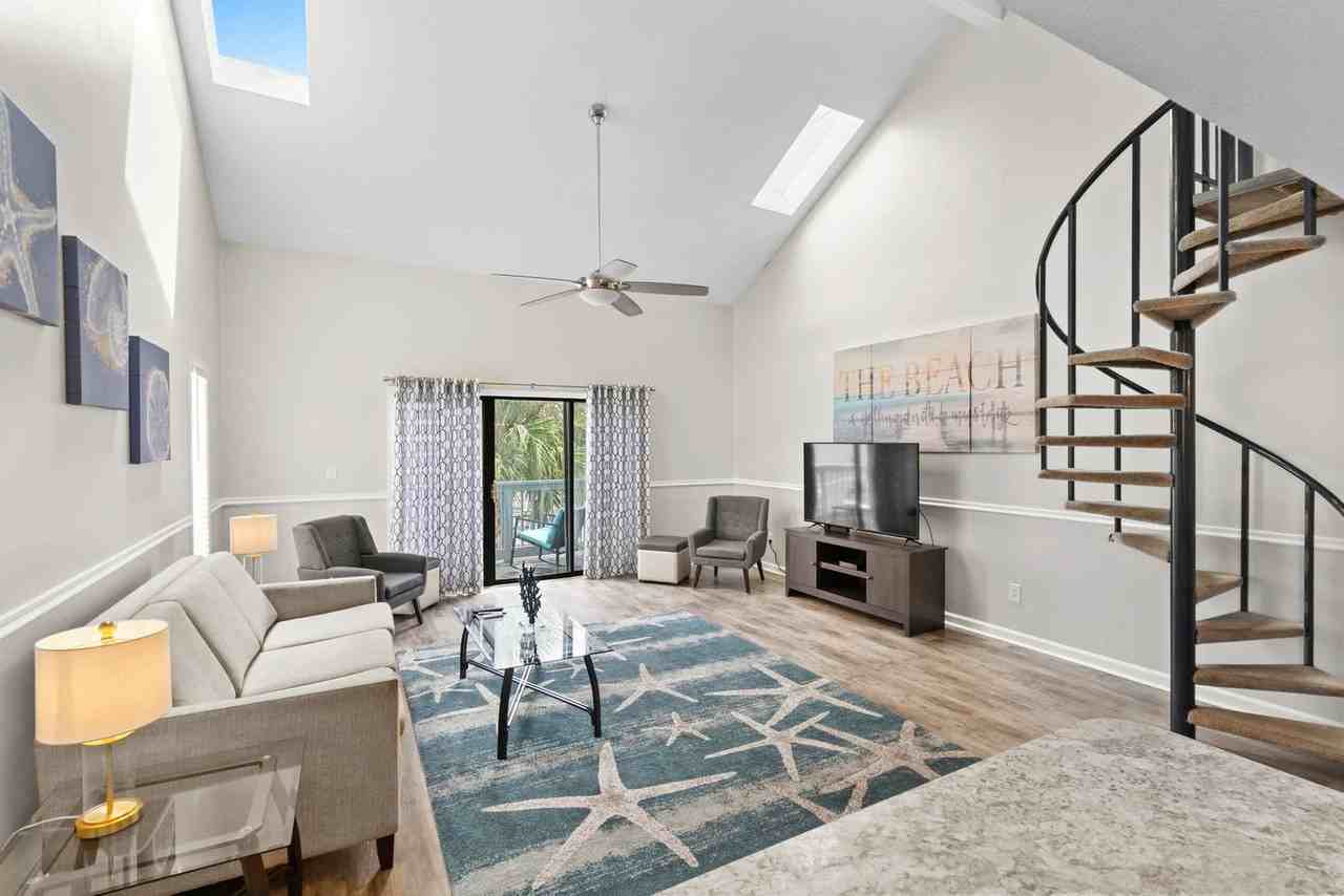 1890 Colony Dr #1381671P - Photo 4 of 35