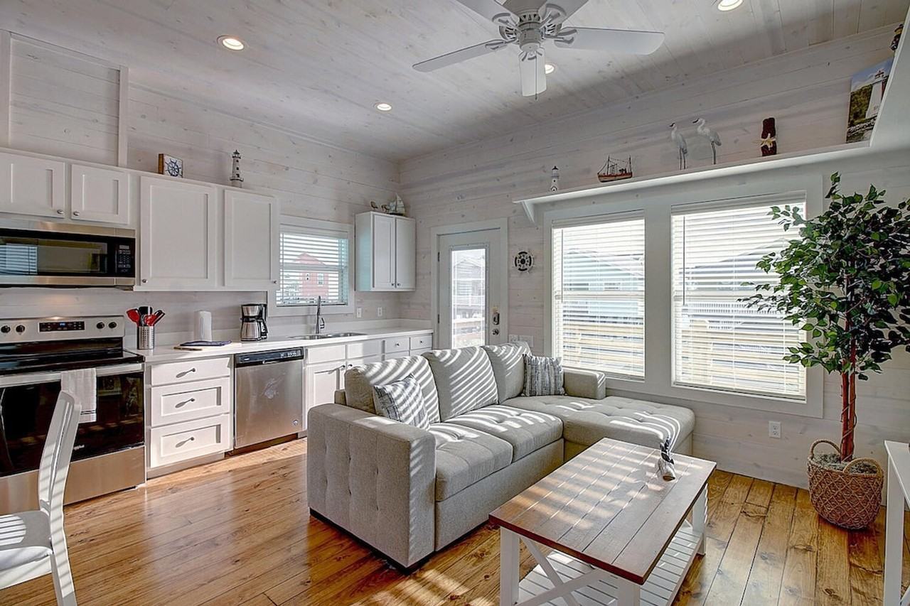 1924 S 11th St #1023237P - Photo 2 of 27