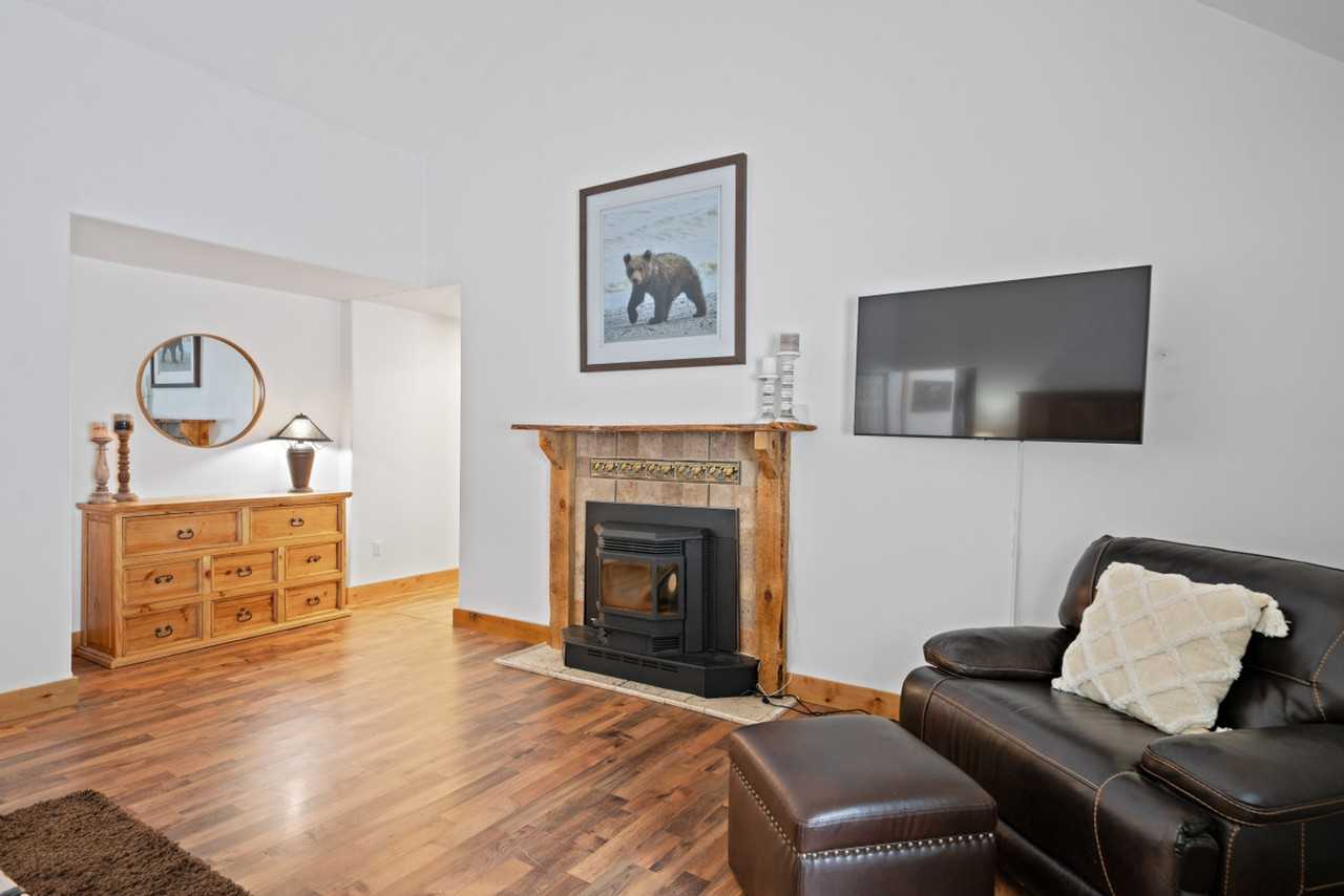 420 Colt Rd #1459460P - Photo 5 of 50