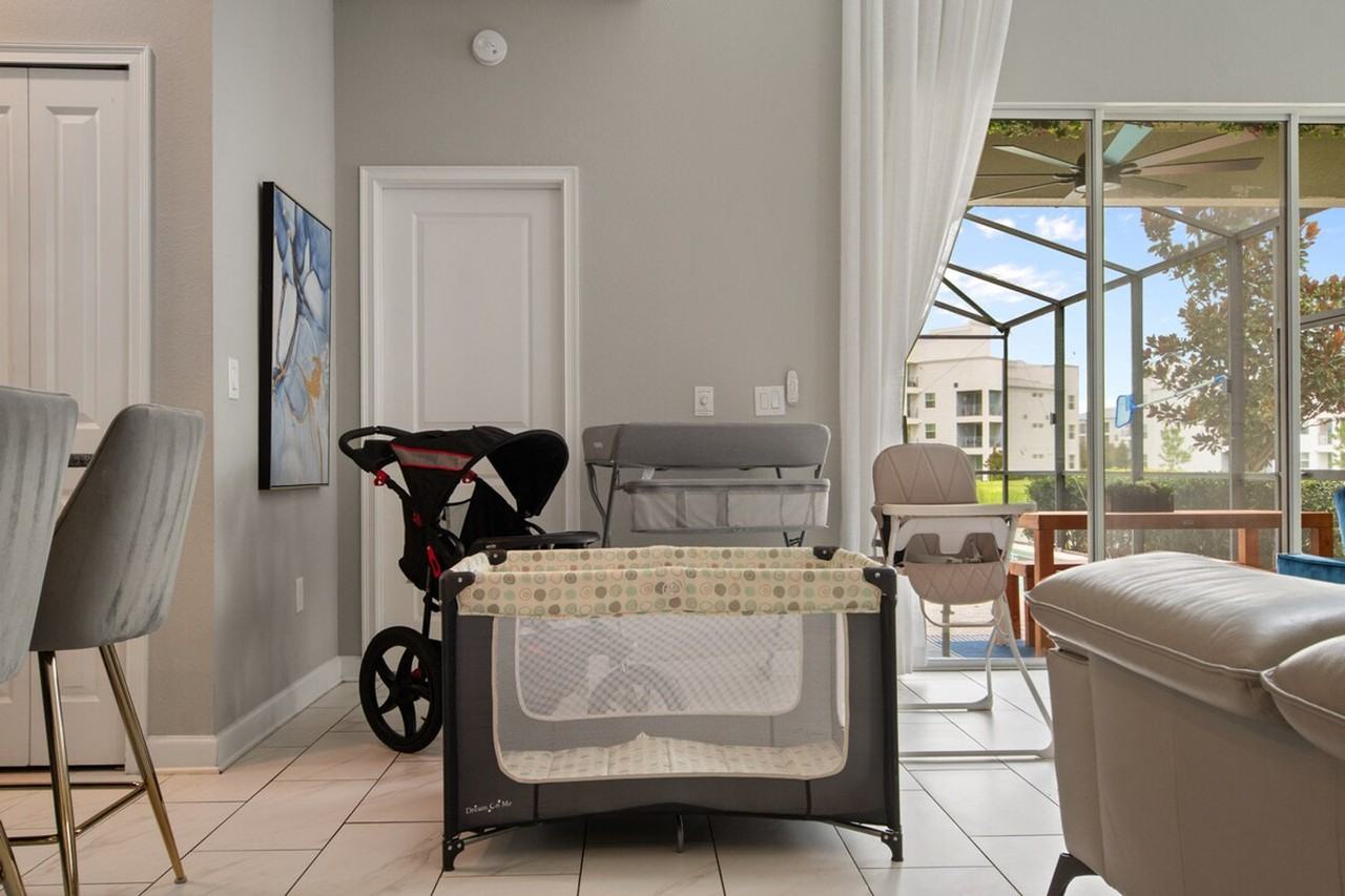 4761 Kings Castle Cir #1459472P - Photo 4 of 46