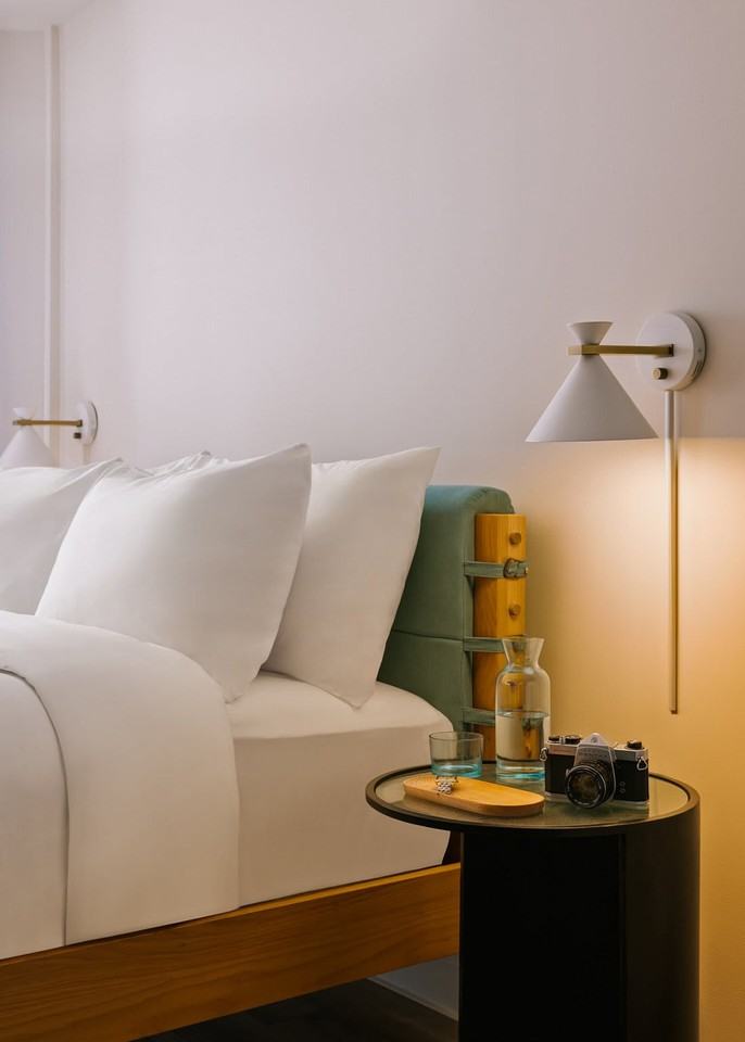 77 9th Street East - Photo 5 of 23