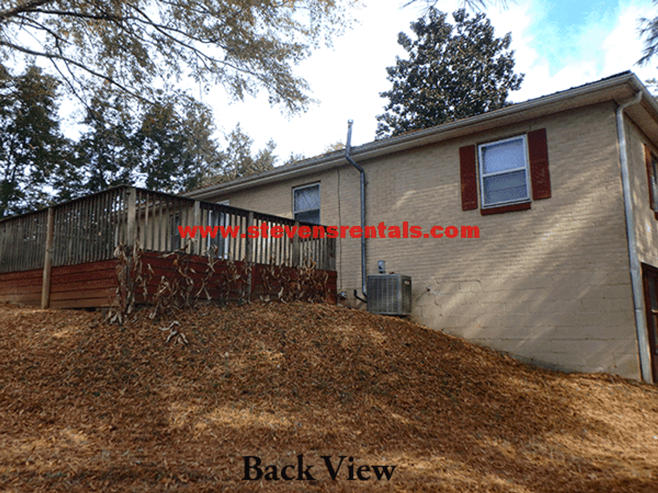 326 River Dr - Photo 7 of 29