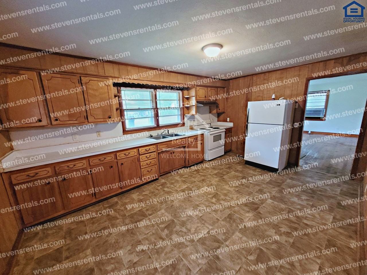 346 W 5th St - Photo 7 of 12