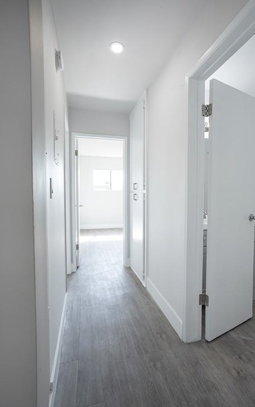 2233 S Ridgeley Dr #208 - Photo 6 of 16