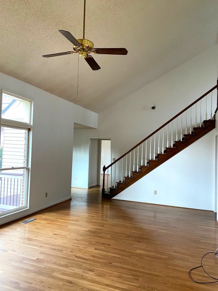 223 Cambo Terrace - Photo 3 of 34